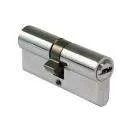 CILINDRO DE SEGURIDAD MODELO 9800 EN LATON CROMO BRILLO DE LAS SIGUIENTES MEDIDAS. EN 60-(30/30) EN 65-(30/35) EN 70-(35/35 Y 30/40) EN 80-(40/40 Y 35/45) EN 90-(45/45) EN 100-(50/50) VENTA POR MOSTRADOR SIN INCLUIR EL I.V.A.